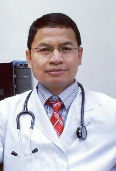 Doktor Pakar bedah plastik Agus